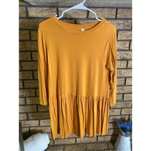 ‎Zenana Premium Flowy Blouse - Picture 1 of 5
